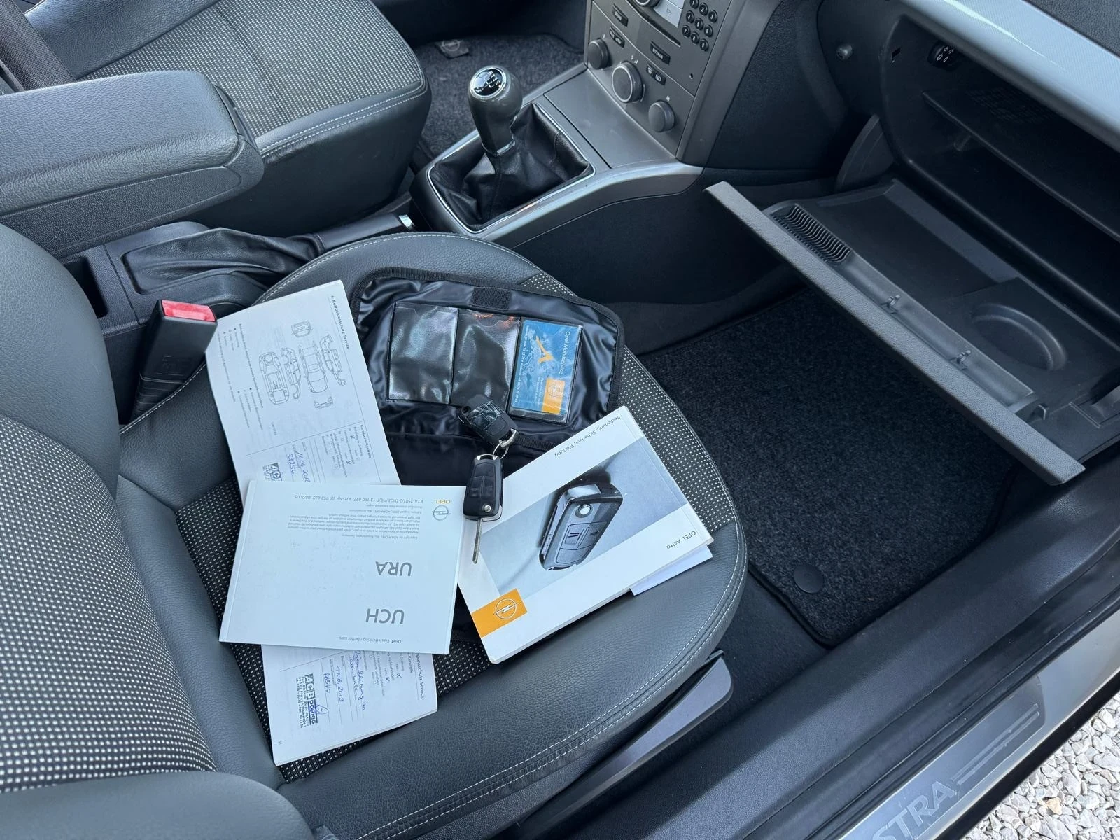 Opel Astra 1.6 i, снимка 13 - Автомобили и джипове - 53624392