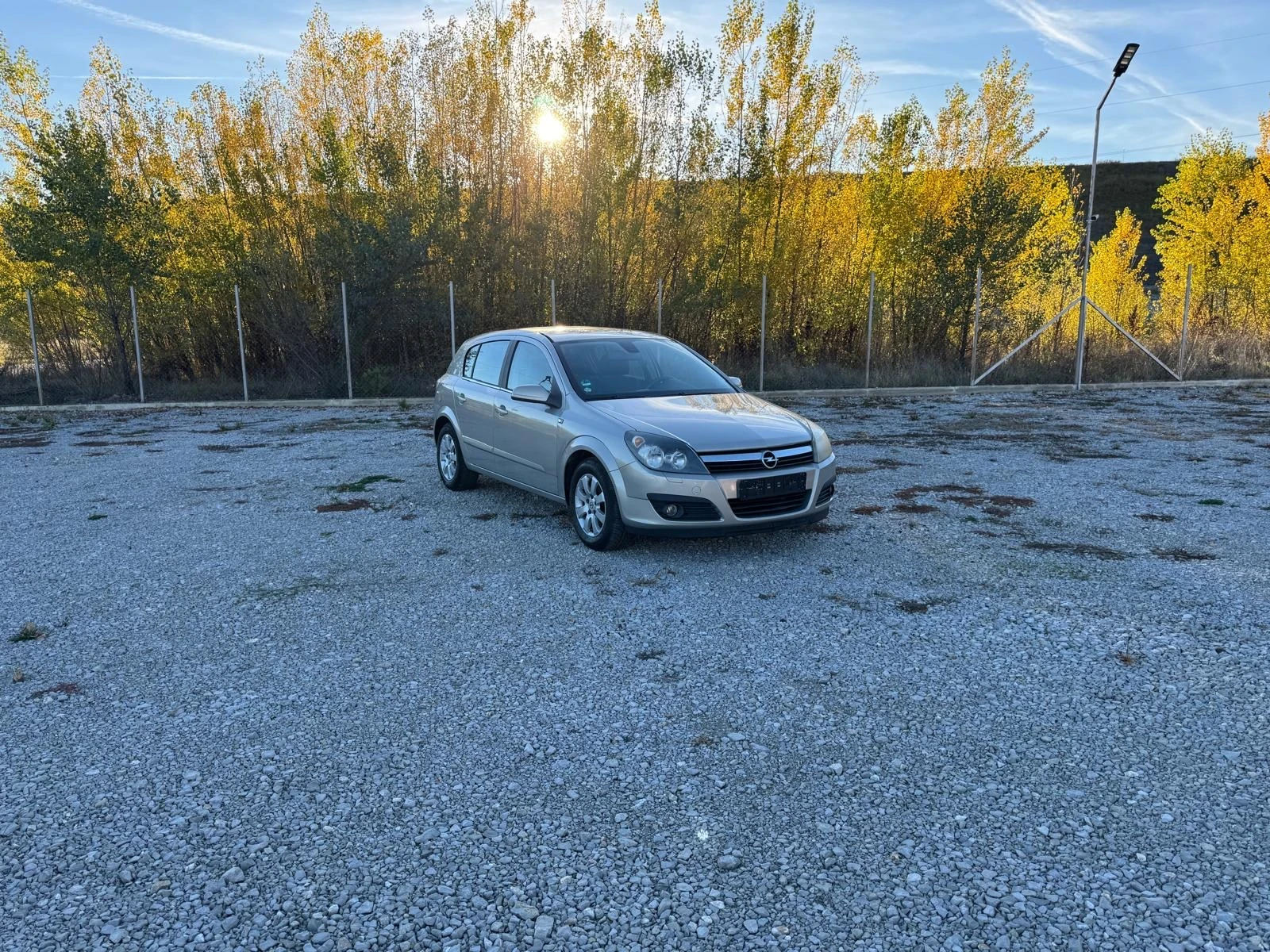 Opel Astra 1.6 i, снимка 2 - Автомобили и джипове - 53624392