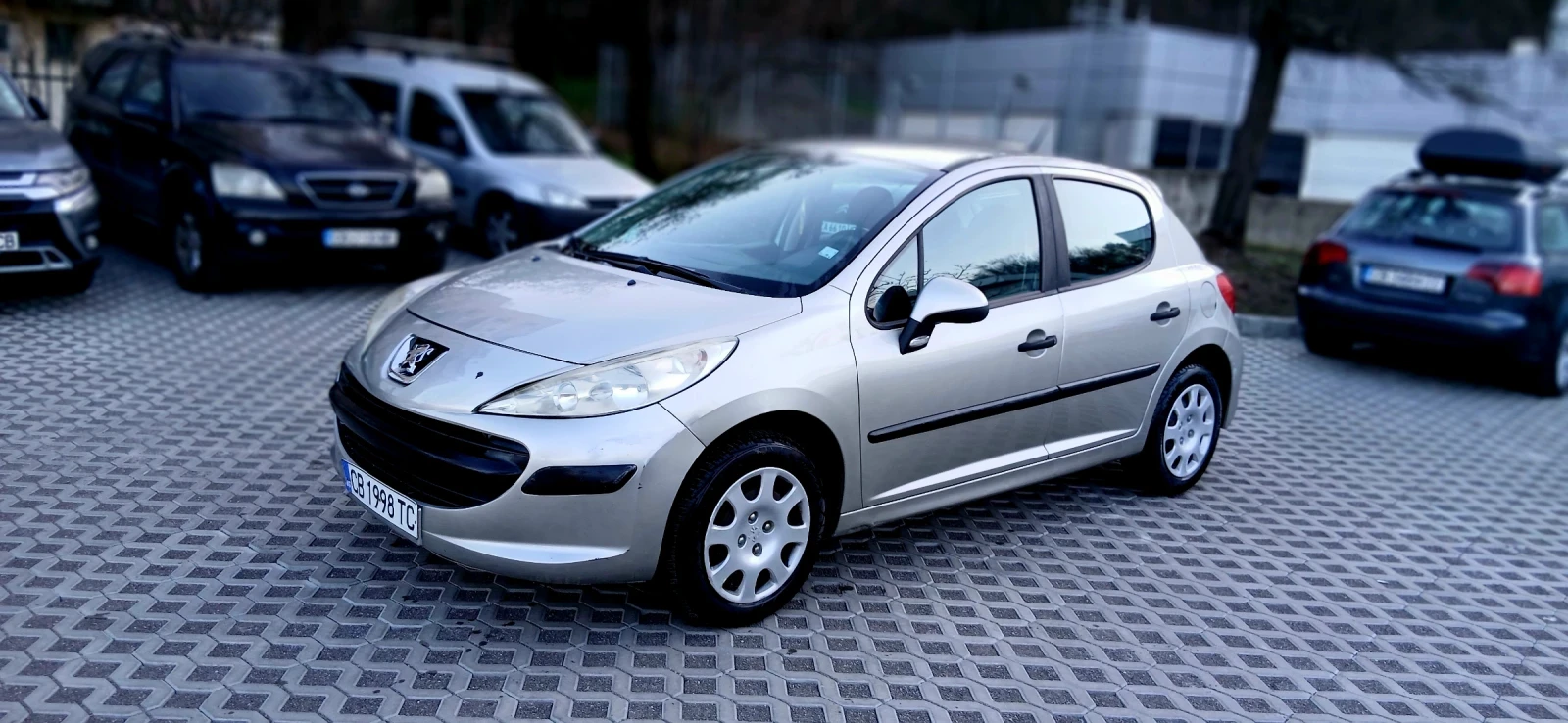 Peugeot 207 1.4 УНИКАЛНА 140 000 КМ