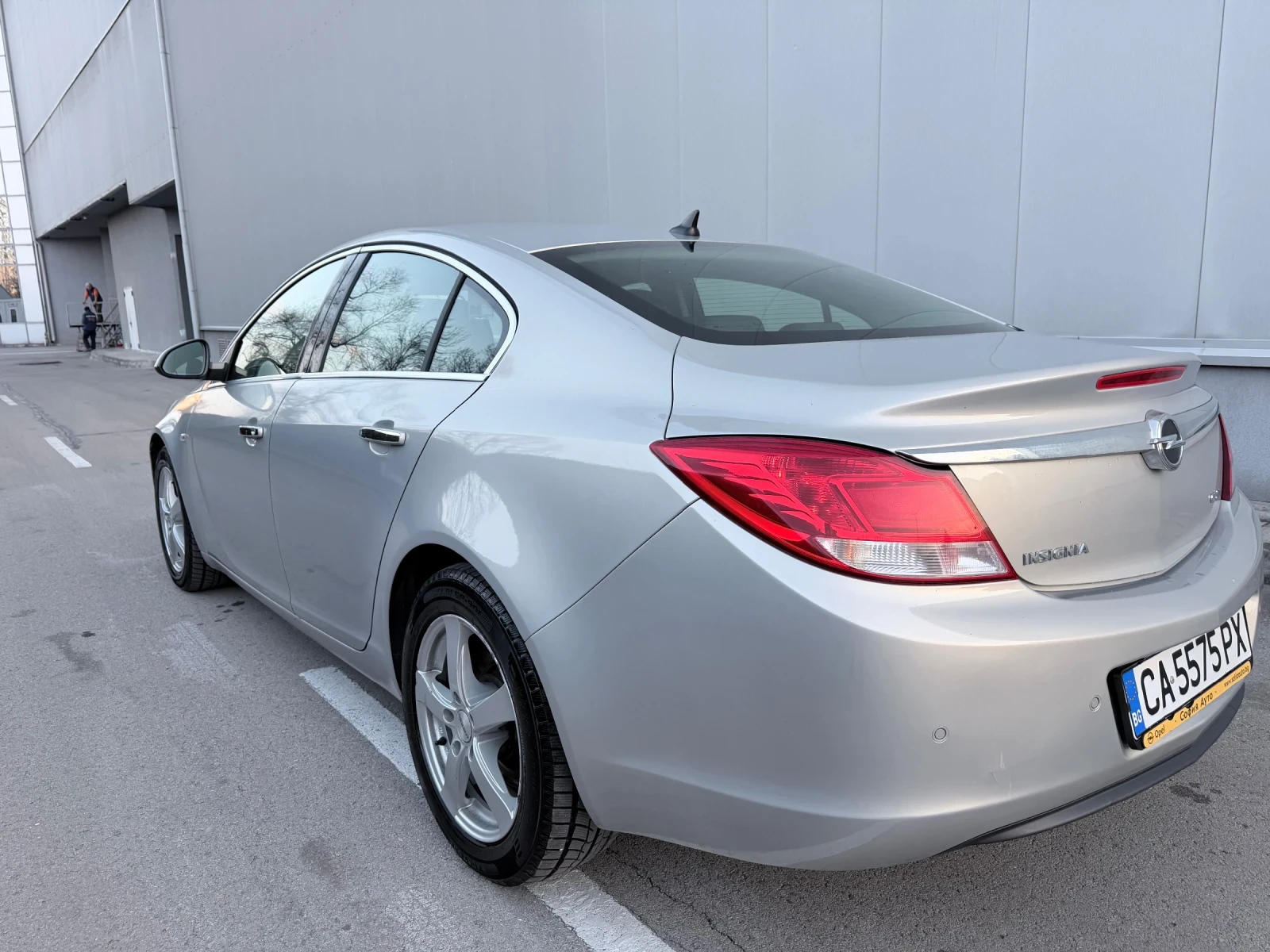 Opel Insignia, снимка 5 - Автомобили и джипове - 53865416