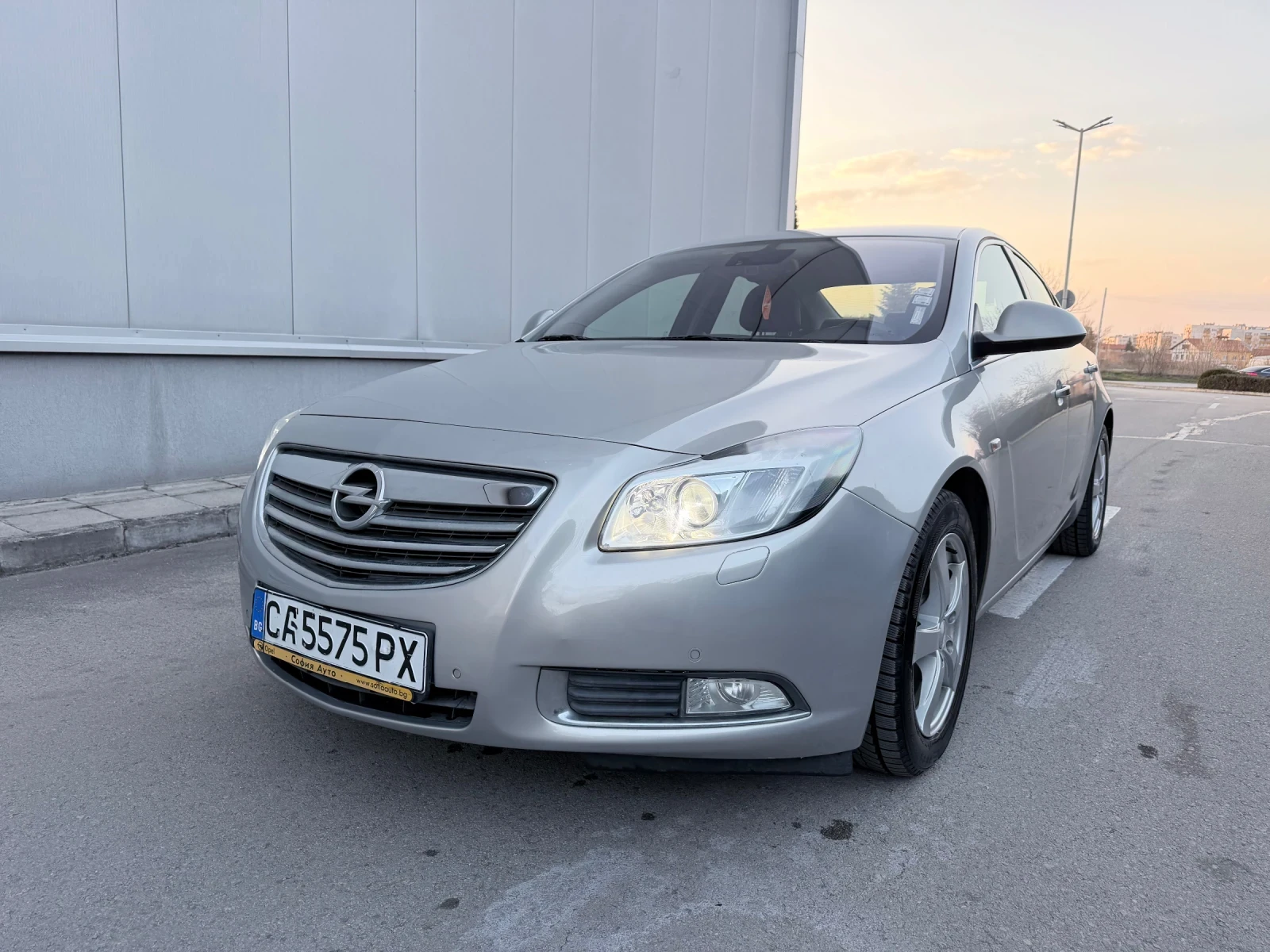 Opel Insignia, снимка 7 - Автомобили и джипове - 53865416