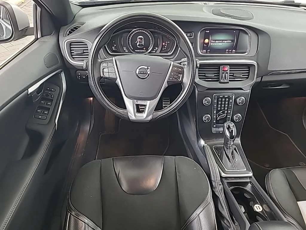 Volvo V40 Т3 R-DESIGN- * PANORAMA* , снимка 6 - Автомобили и джипове - 54067842