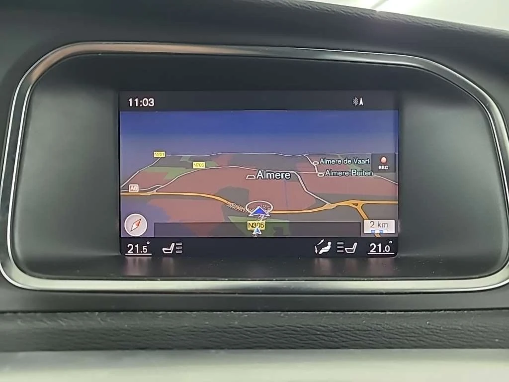 Volvo V40 Т3 R-DESIGN- * PANORAMA* , снимка 9 - Автомобили и джипове - 54067842