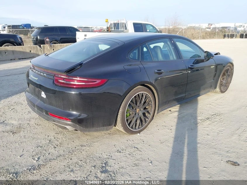 Porsche Panamera E-hibrid, снимка 11 - Автомобили и джипове - 54074831