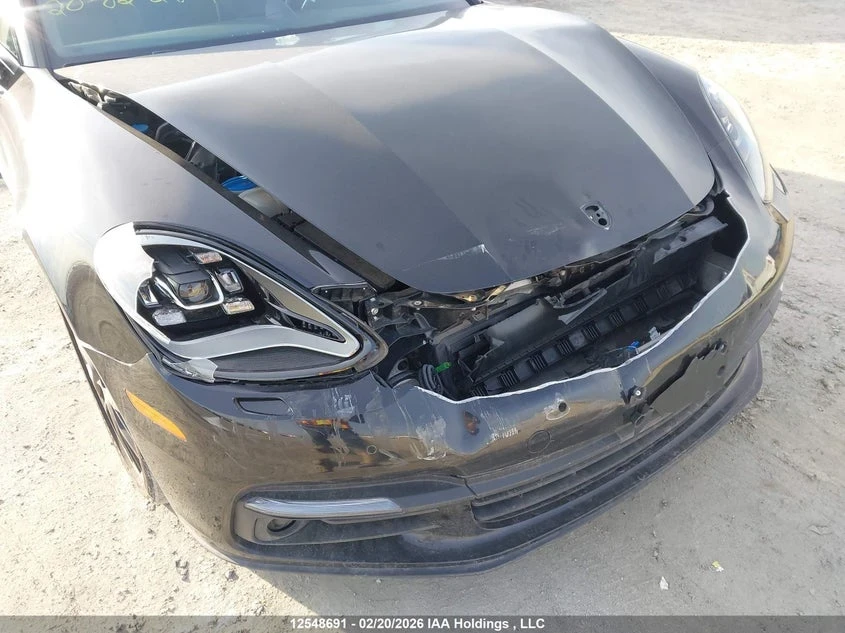 Porsche Panamera E-hibrid, снимка 8 - Автомобили и джипове - 54074831