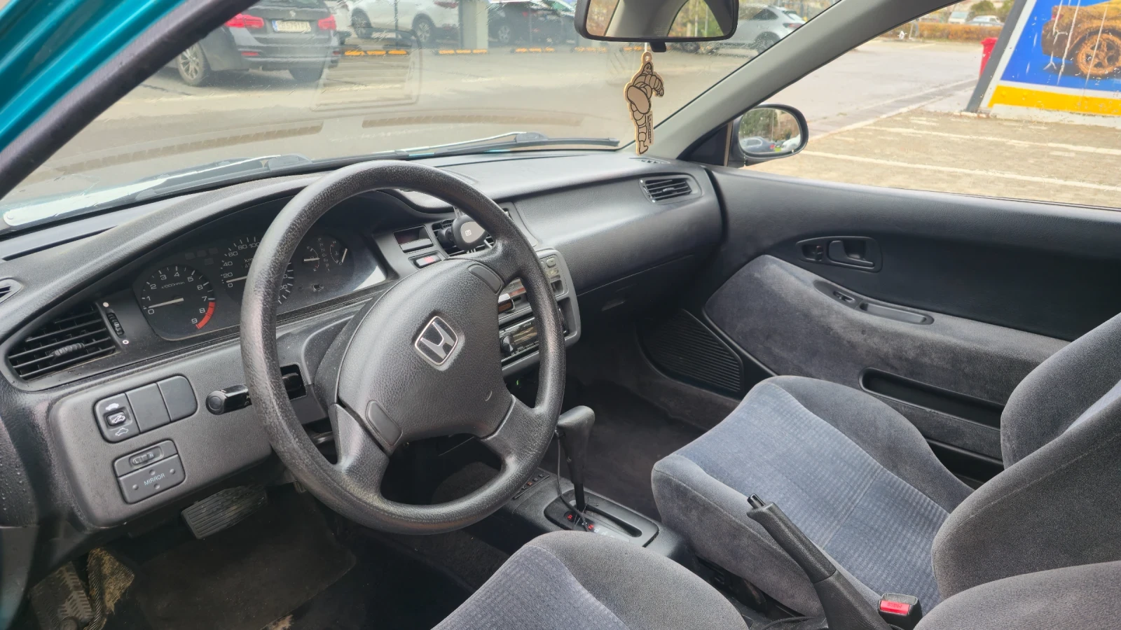 Honda Civic 1.6 vtec, снимка 10 - Автомобили и джипове - 54246263