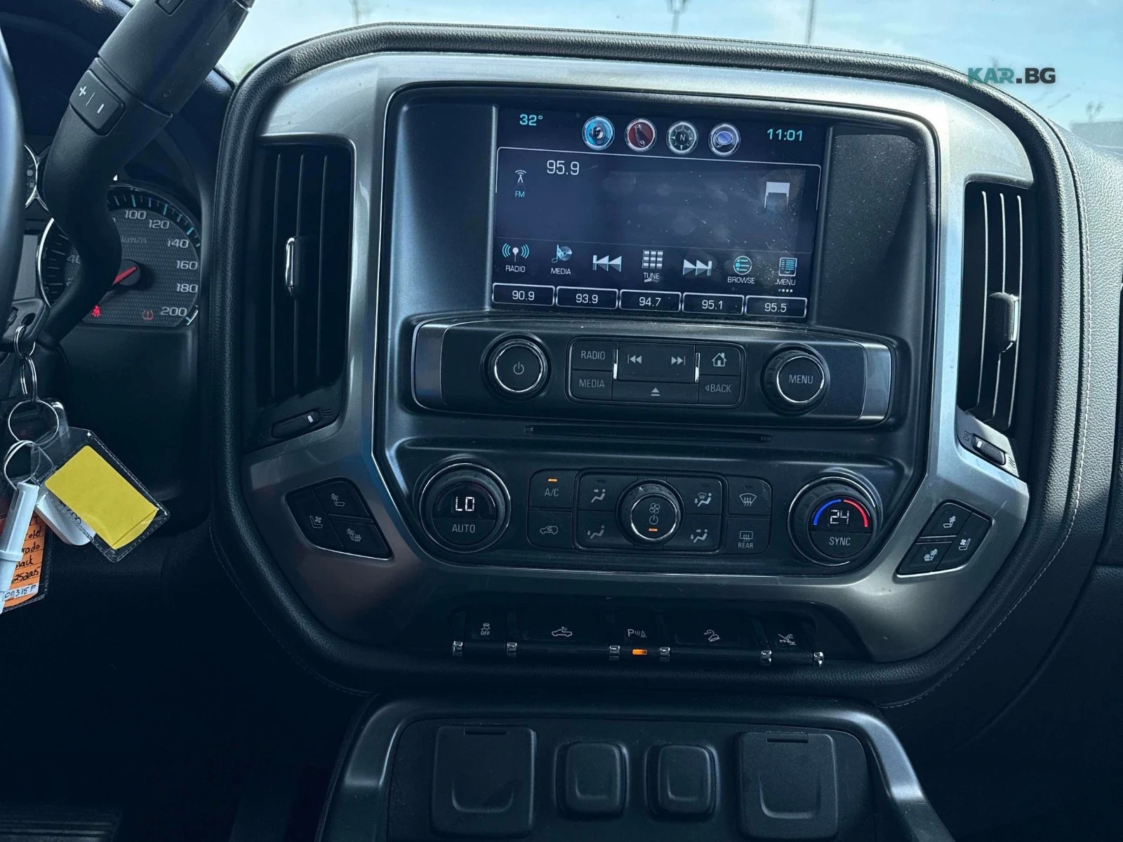 Chevrolet Silverado LTZ * AвтоКредит * (ЦЕНА ДО БГ), снимка 10 - Автомобили и джипове - 54830831