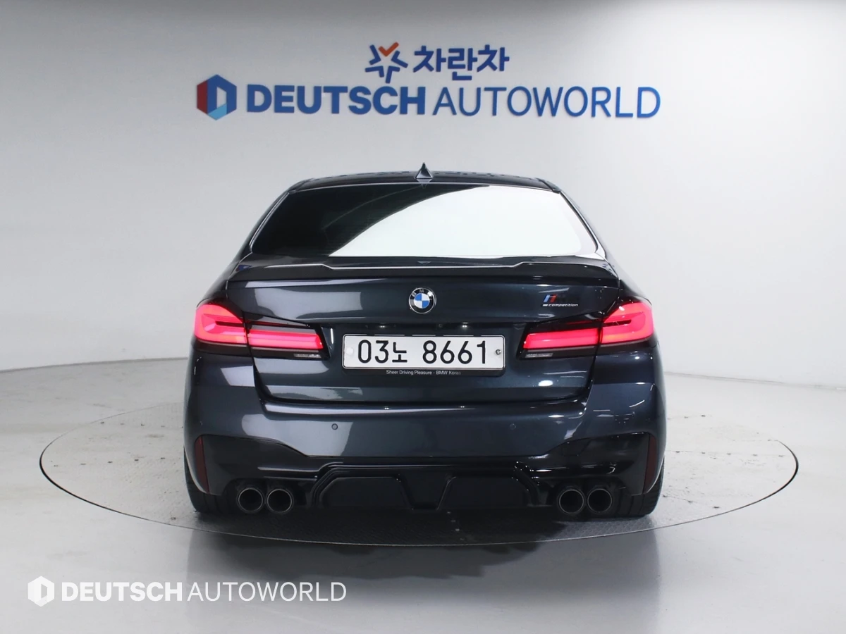 BMW M5 F90 CS CONVER* AKRAPOVIC* POPCORN* B&O* ОБДУХ* КРА, снимка 2 - Автомобили и джипове - 55153593