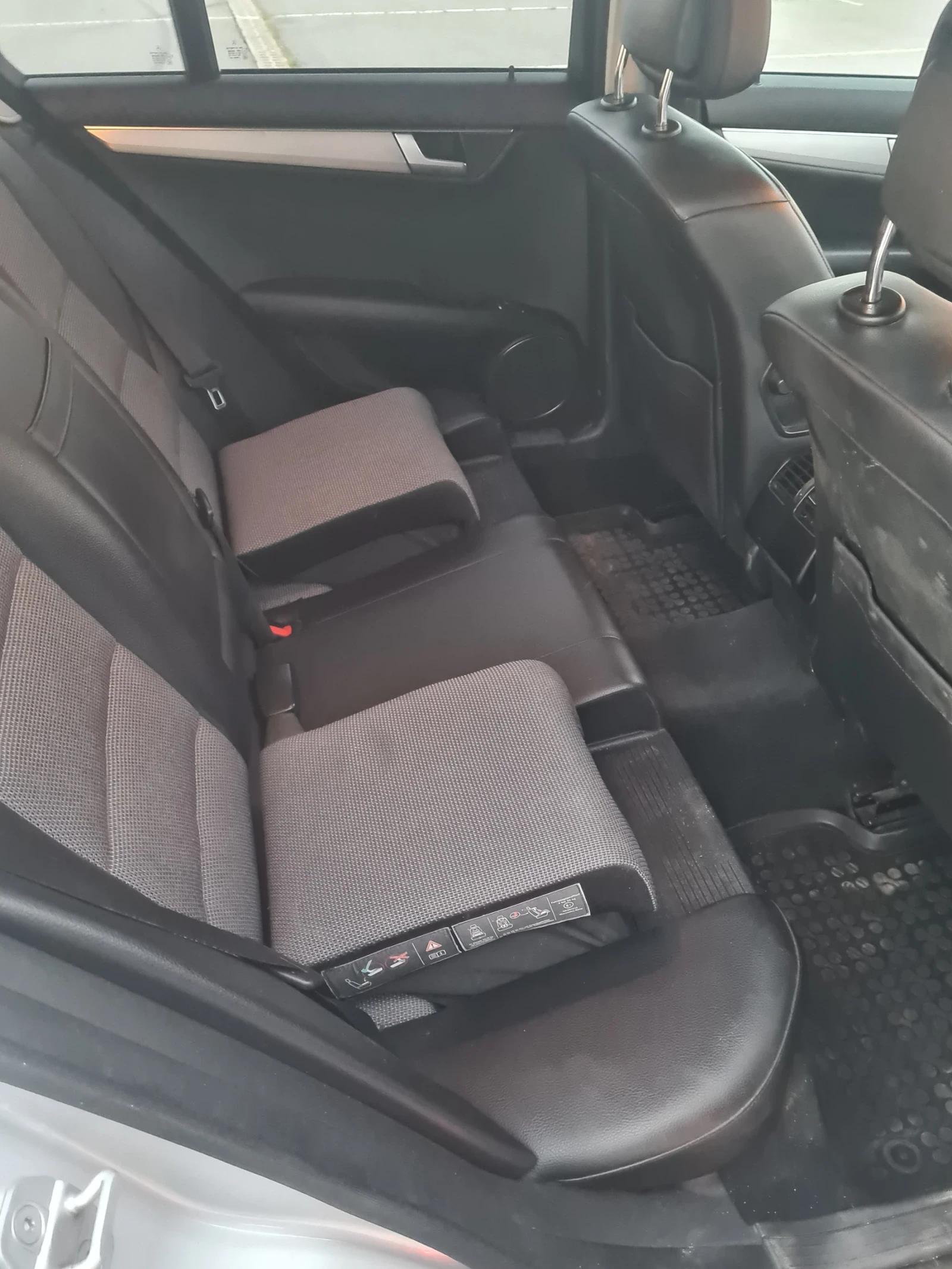 Mercedes-Benz C 200 Avangard, снимка 14 - Автомобили и джипове - 55269937