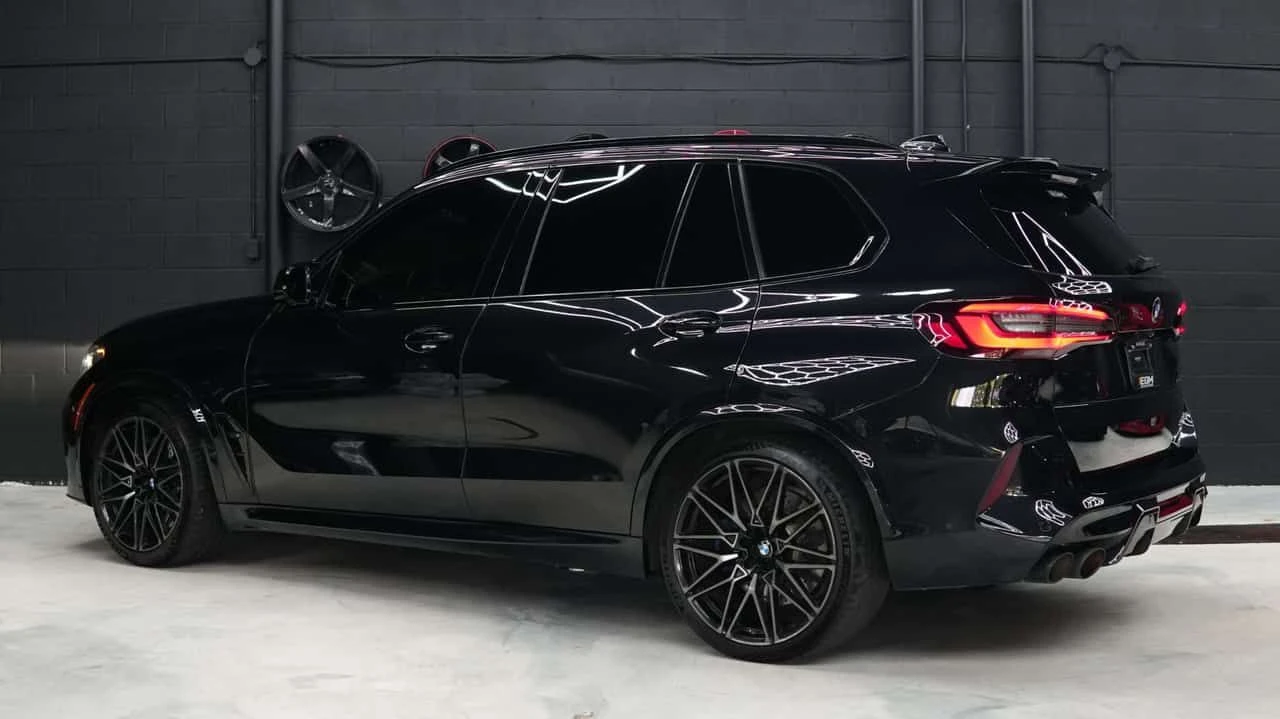 BMW X5M * Competition Sports Activity Vehicle * CARFAX * Ц, снимка 3 - Автомобили и джипове - 55421535