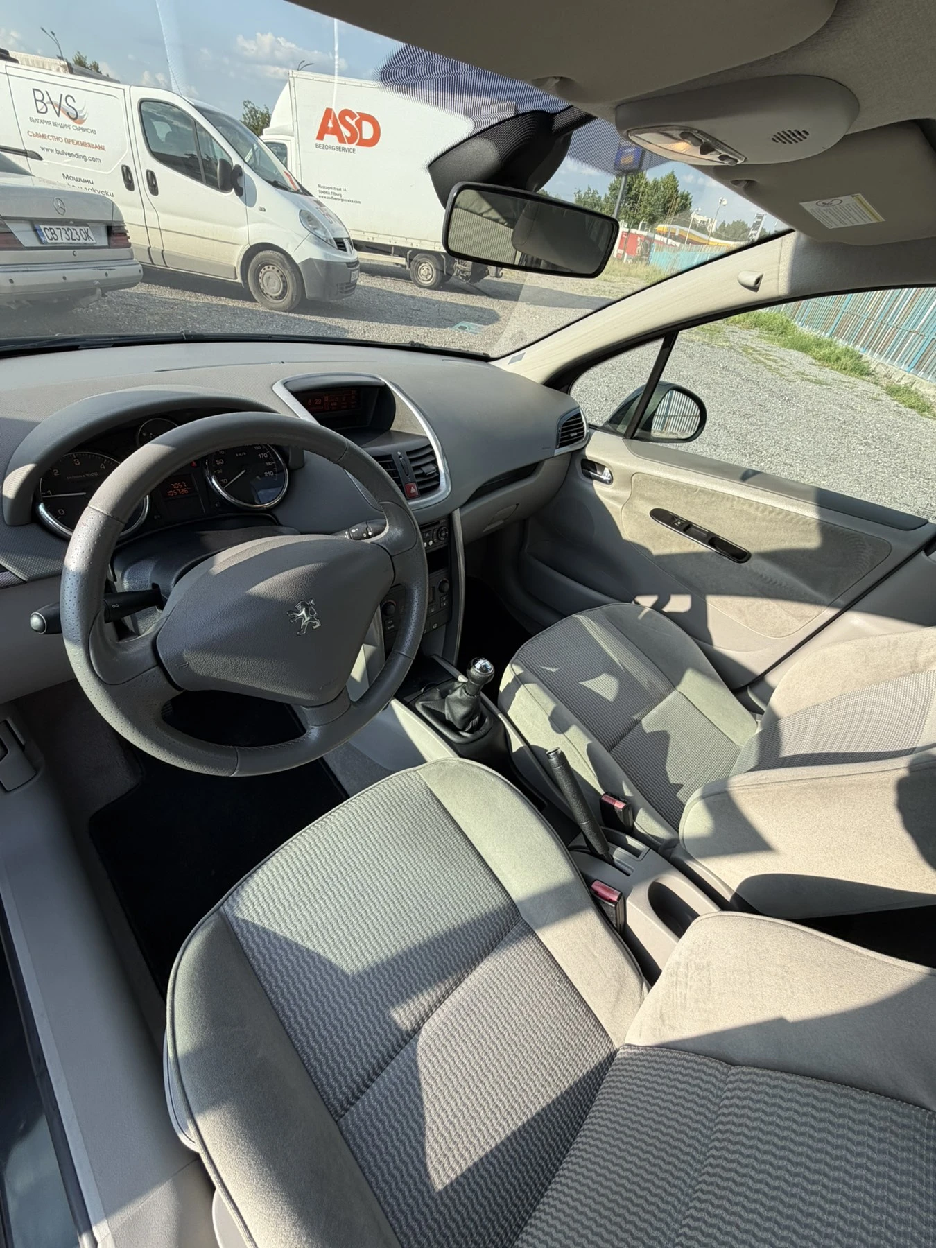 Peugeot 207, снимка 7 - Автомобили и джипове - 55692353