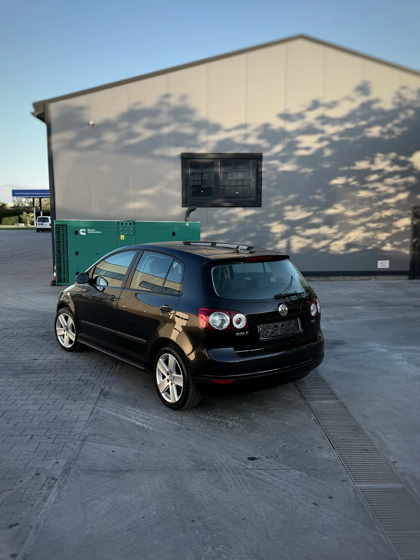 VW Golf Plus 1.9TDI 105кс/СЕРВИЗНА ИСТОРИЯ/НОВ ВНОС, снимка 3 - Автомобили и джипове - 56324108