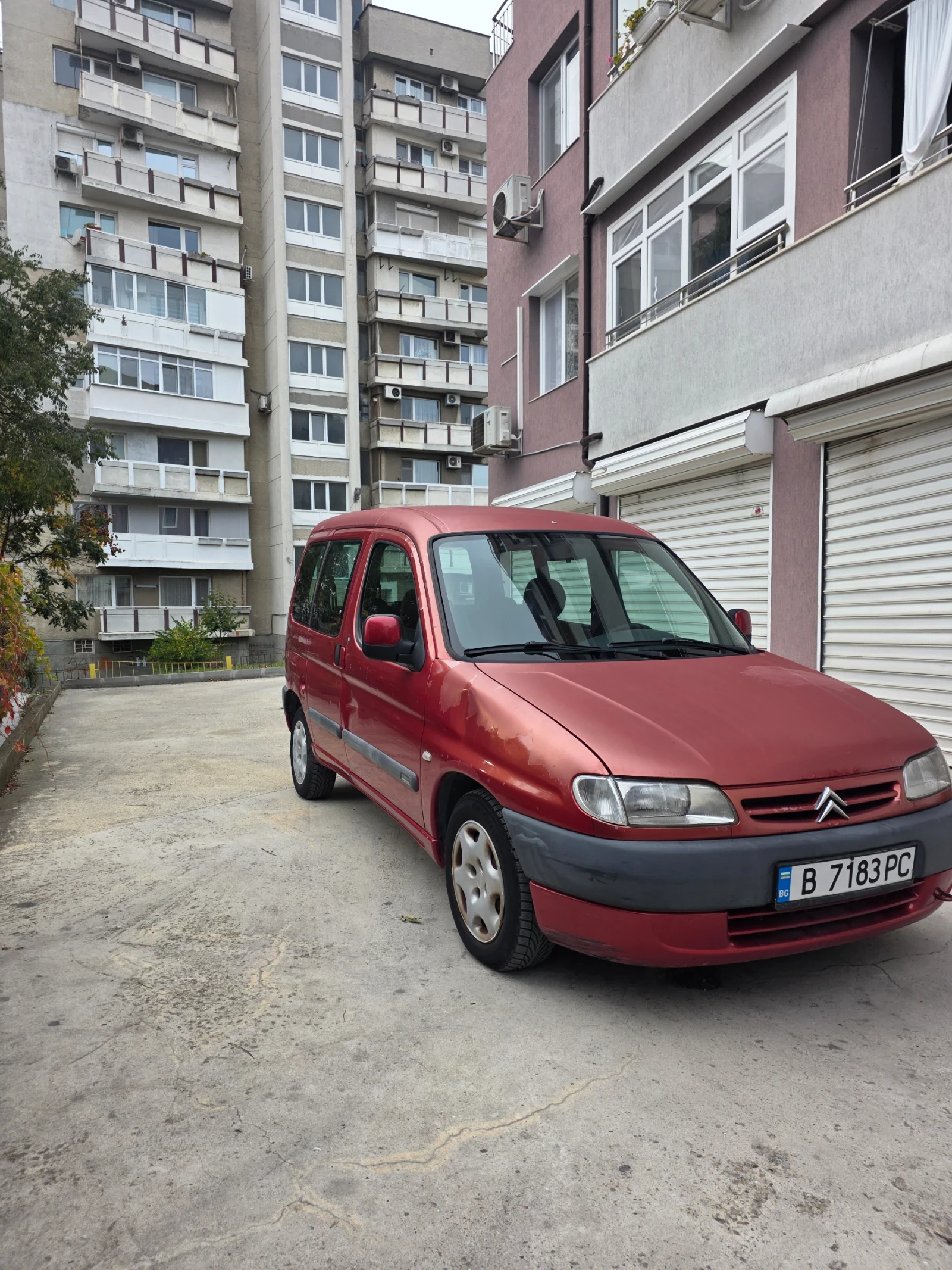 Citroen Berlingo 2.0 hdi, снимка 2 - Автомобили и джипове - 56552138