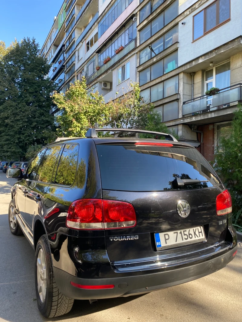 VW Touareg, снимка 2 - Автомобили и джипове - 47655598