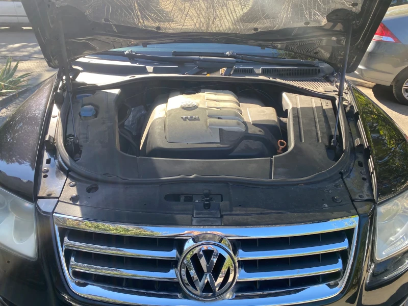 VW Touareg, снимка 6 - Автомобили и джипове - 47655598