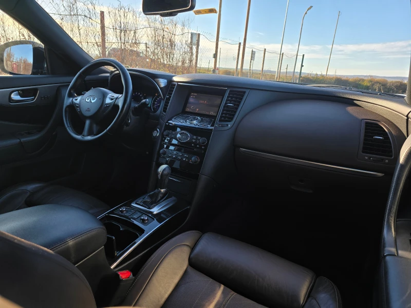 Infiniti Fx 37 S FULL MAX Бартер, снимка 9 - Автомобили и джипове - 48383604