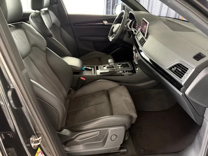 Audi Q5, снимка 13 - Автомобили и джипове - 52849392