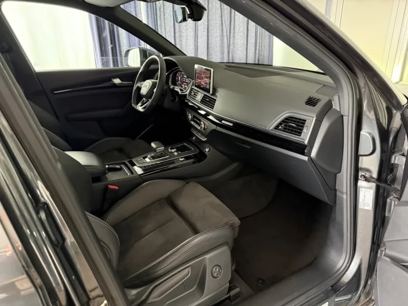 Audi Q5, снимка 16 - Автомобили и джипове - 52849392