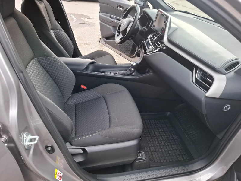 Toyota C-HR Бензин, снимка 7 - Автомобили и джипове - 52916948