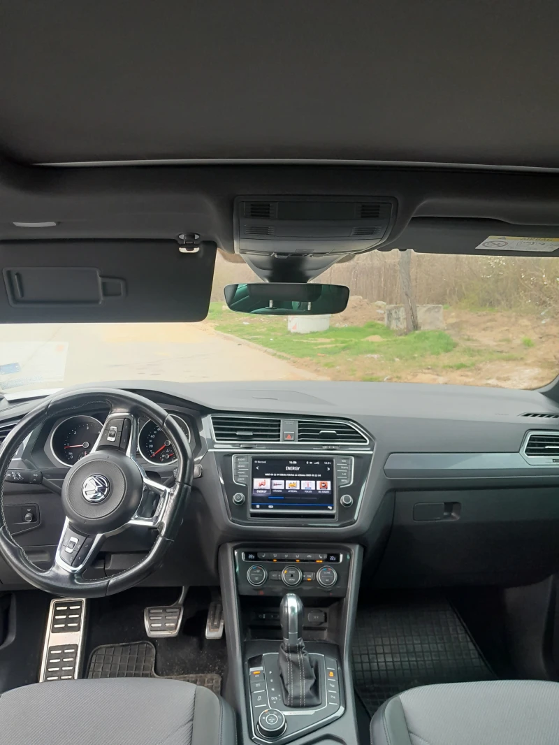 VW Tiguan R-line, снимка 11 - Автомобили и джипове - 53276632