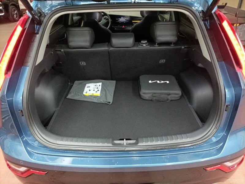 Kia Niro * ОЧАКВАН ВНОС* 65 KWH* SOH 100%* FULL* , снимка 6 - Автомобили и джипове - 53394895