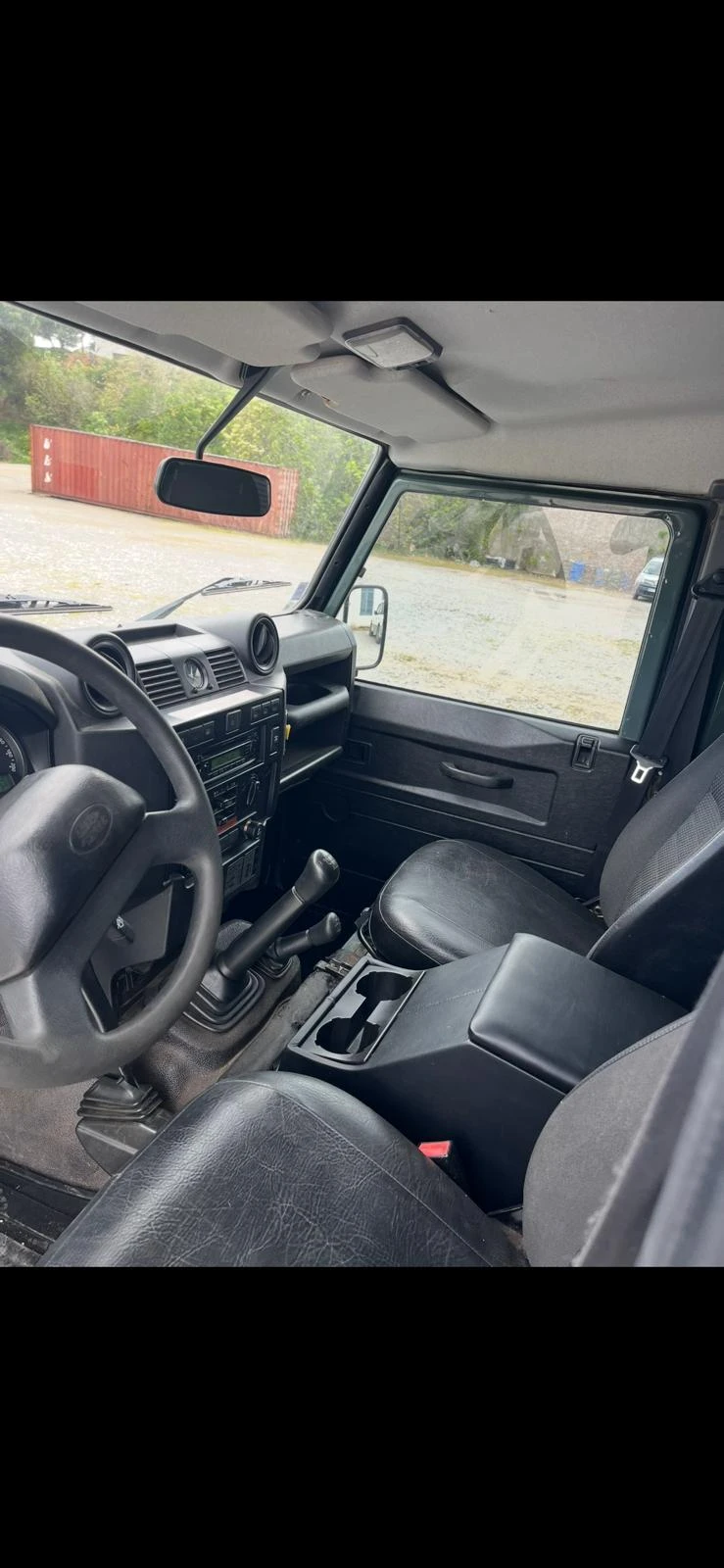 Land Rover Defender  - изображение 3