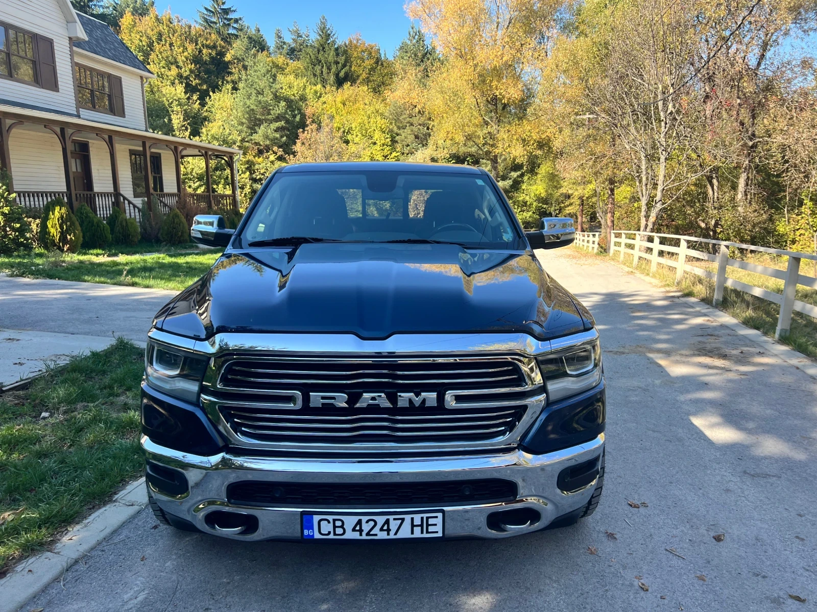 Dodge RAM 1500 5.7 HEMI LARAMIE - изображение 3