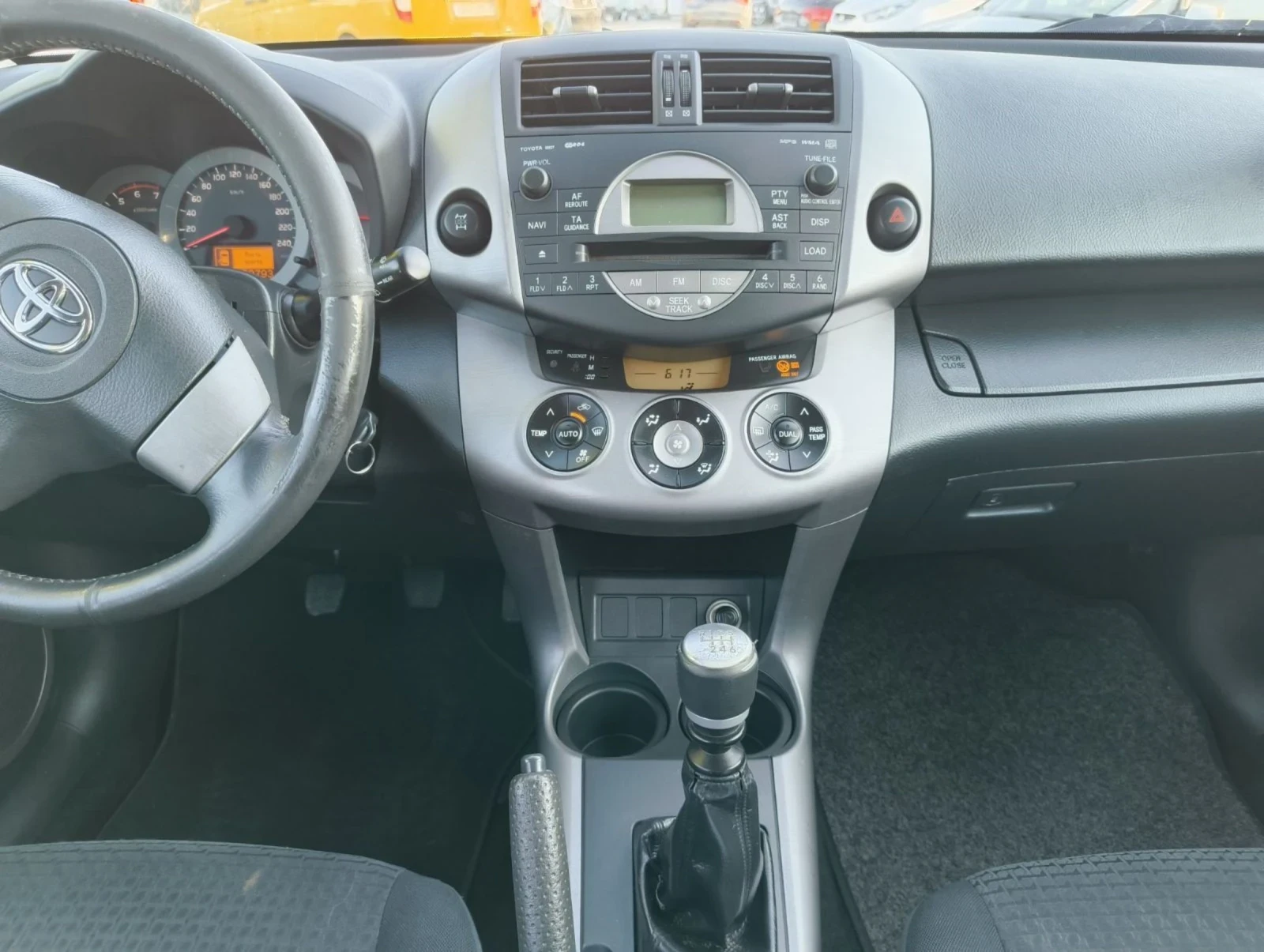 Toyota Rav4 CROSSOVER - изображение 7
