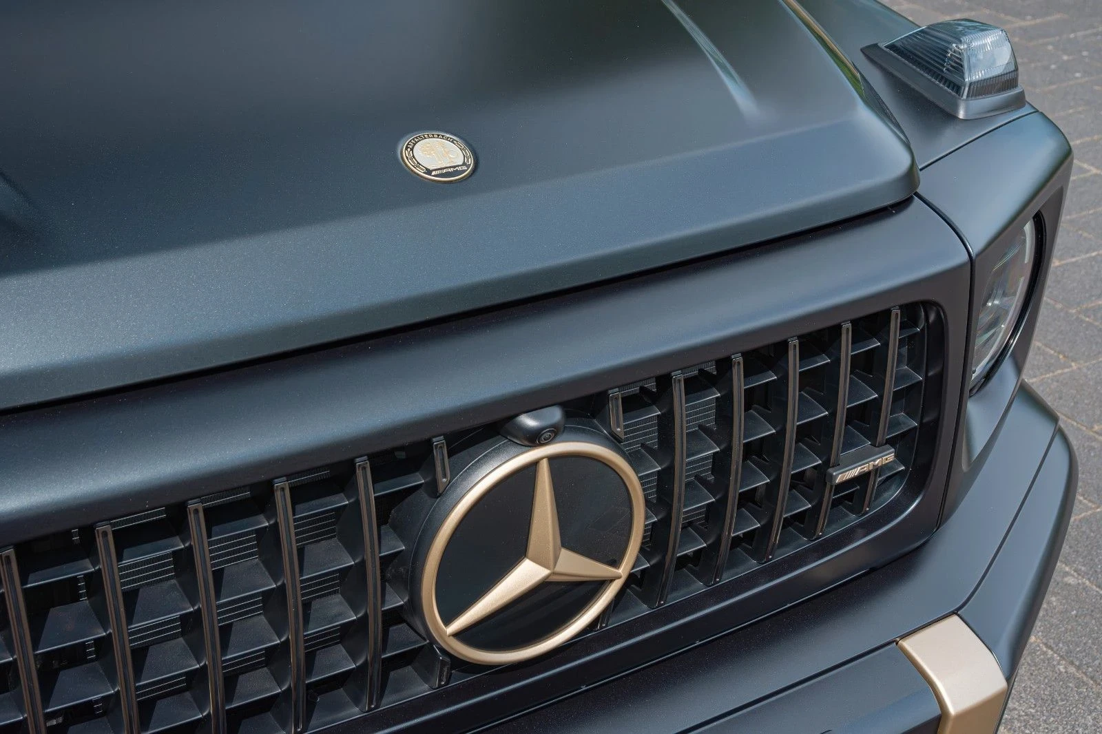 Mercedes-Benz G 63 AMG Grand Edition - изображение 5