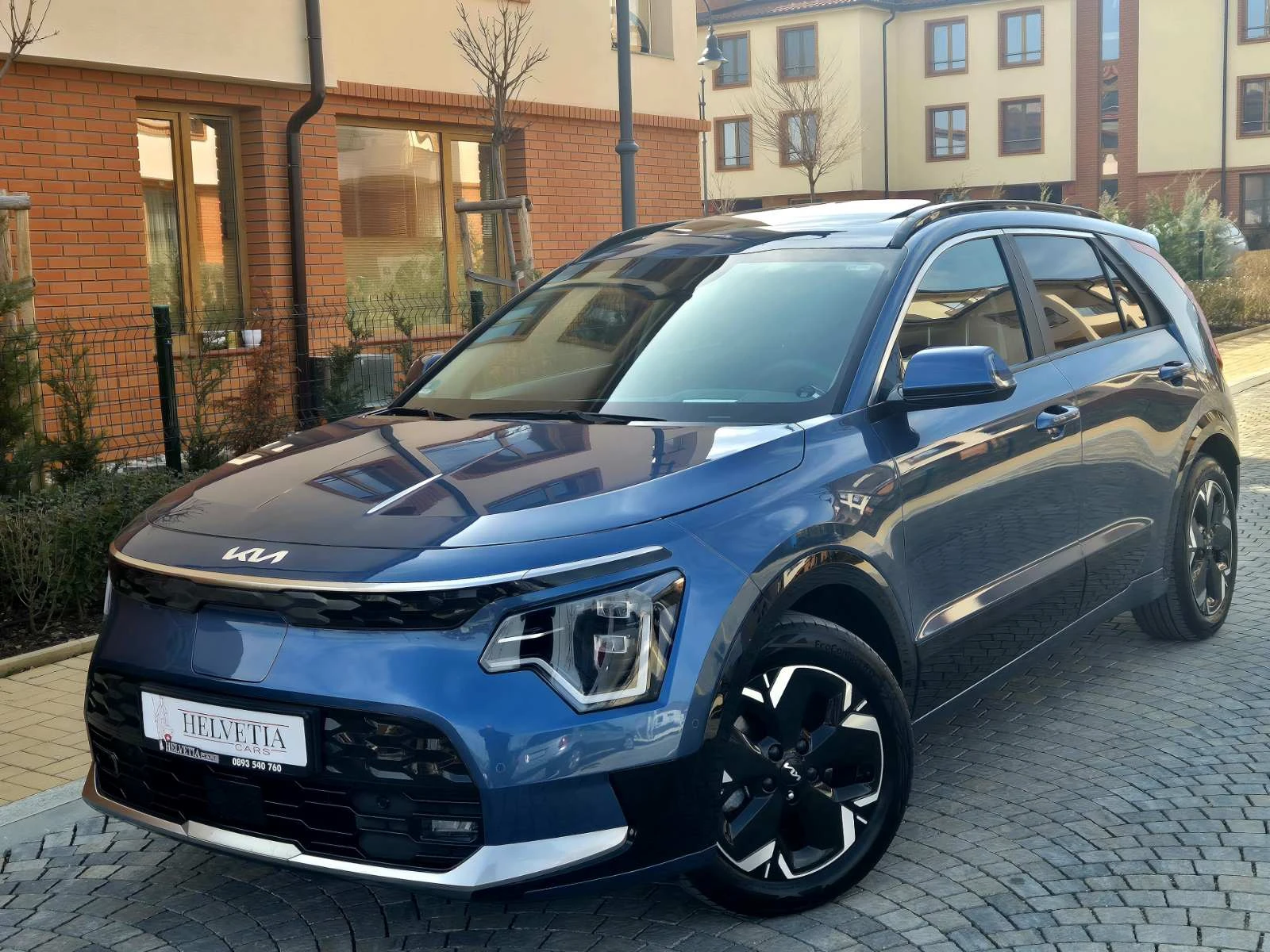 Kia Niro 65 KWH* SOH 100%* H/K* КОЖА* ПОДГРЕВ* ОБДУХВАНЕ* 