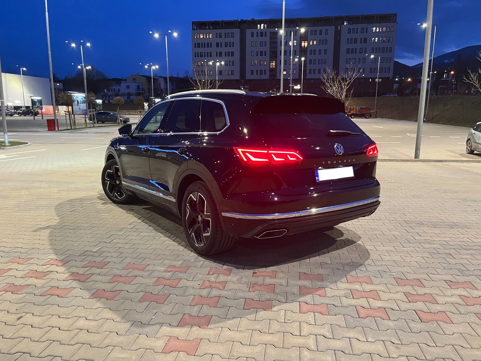 VW Touareg 3.0TDI, снимка 4 - Автомобили и джипове - 54736962