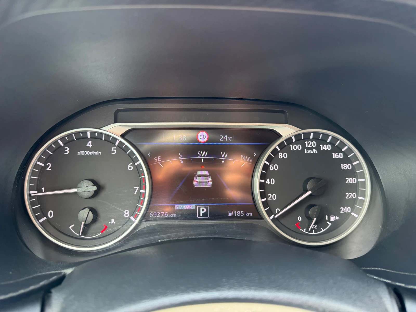 Nissan Juke 1.0 DIG-T TEKNA АВТОМАТИК 69000 км. ШВЕЙЦАРИЯ, снимка 13 - Автомобили и джипове - 54740722