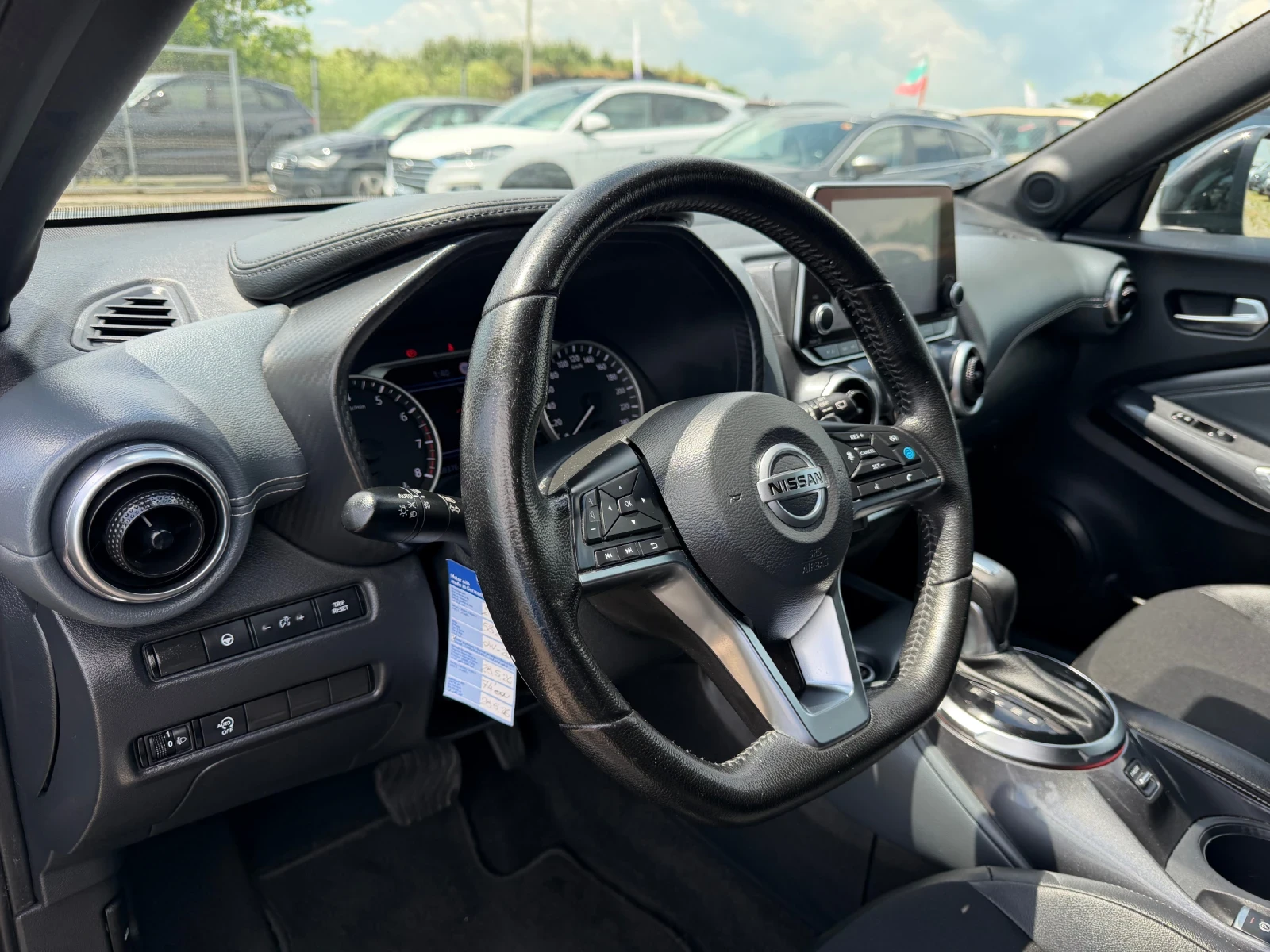 Nissan Juke 1.0 DIG-T TEKNA АВТОМАТИК 69000 км. ШВЕЙЦАРИЯ, снимка 16 - Автомобили и джипове - 54740722