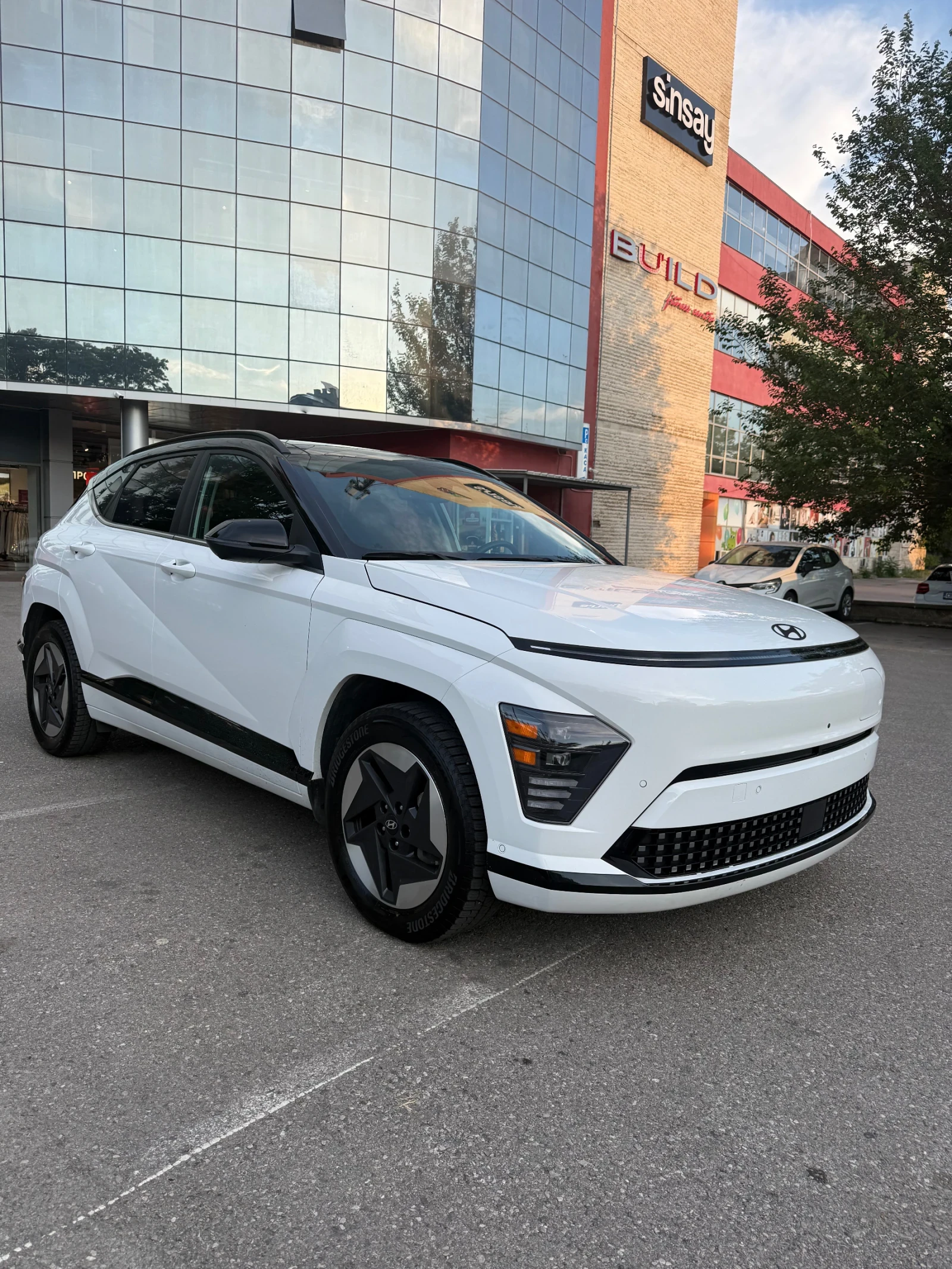 Hyundai Kona Hyundai Cona full electrical full max, снимка 2 - Автомобили и джипове - 54875091