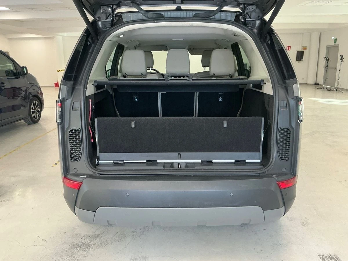 Land Rover Discovery, снимка 16 - Автомобили и джипове - 55214510