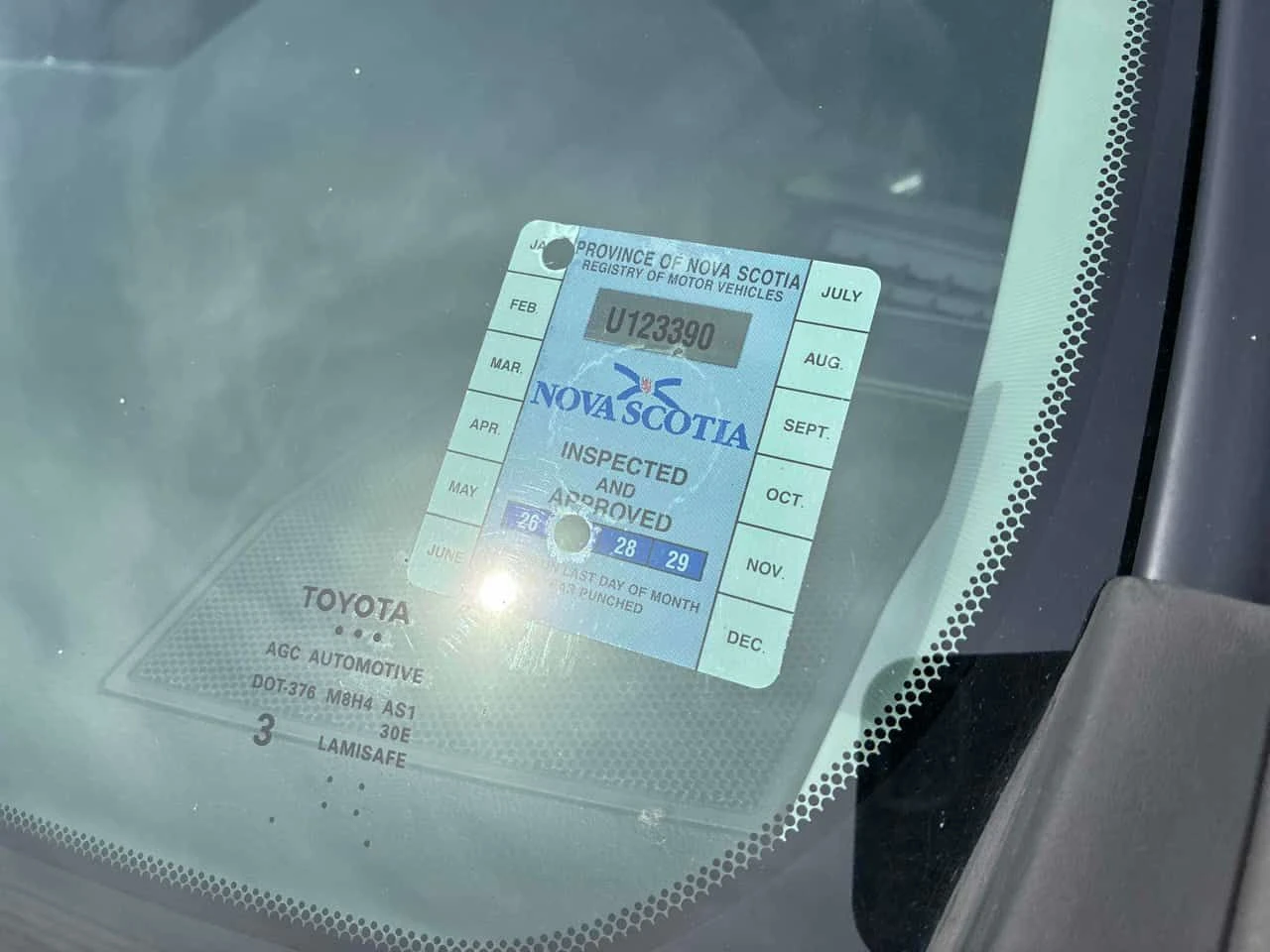 Toyota Rav4 * LE * CARFAX * БЕЗ ПЪРВОНАЧАЛНА ВНОСКА, снимка 13 - Автомобили и джипове - 55410470