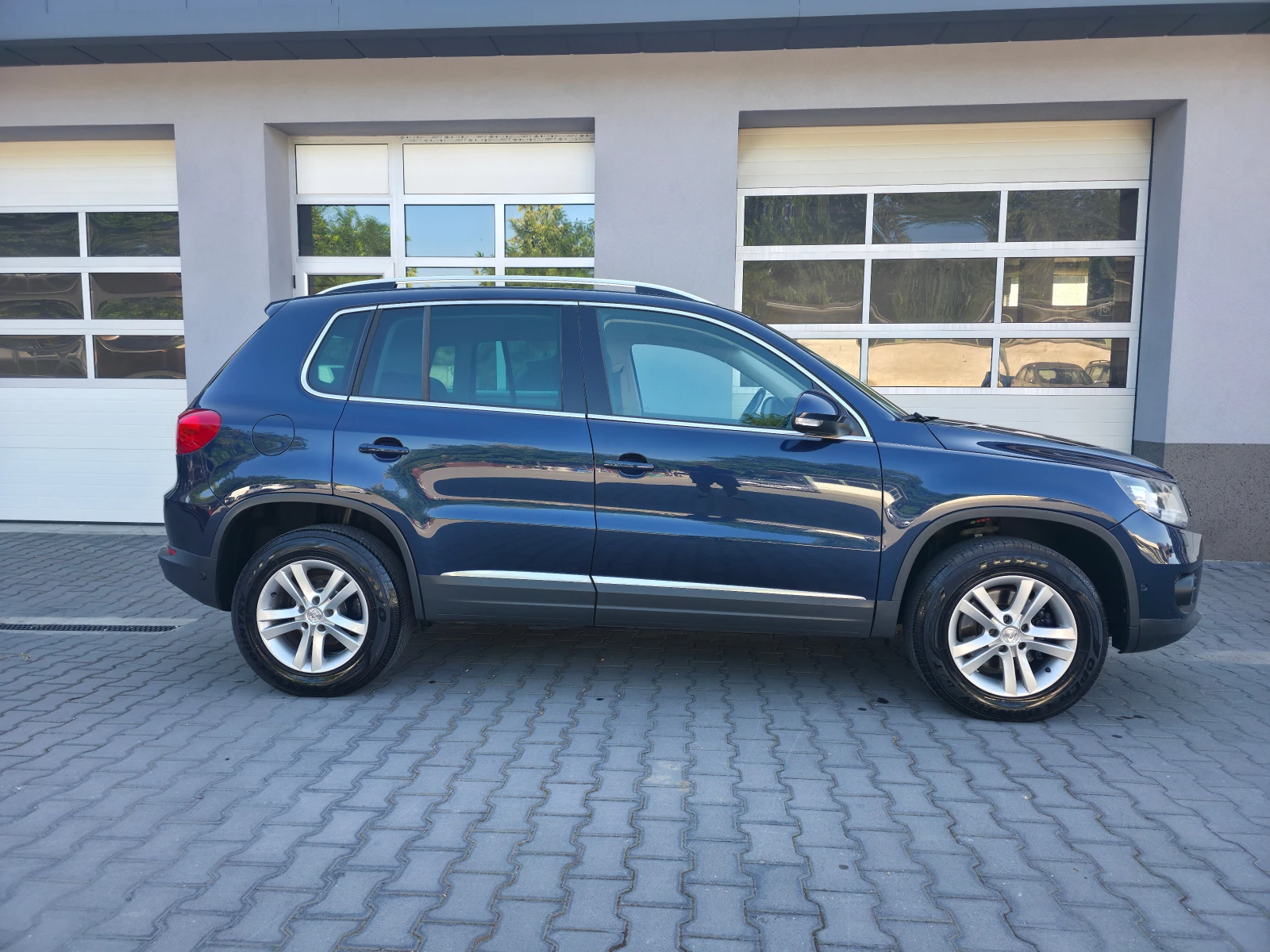 VW Tiguan 2.0TSI 4MOTION DSG, снимка 7 - Автомобили и джипове - 55529788