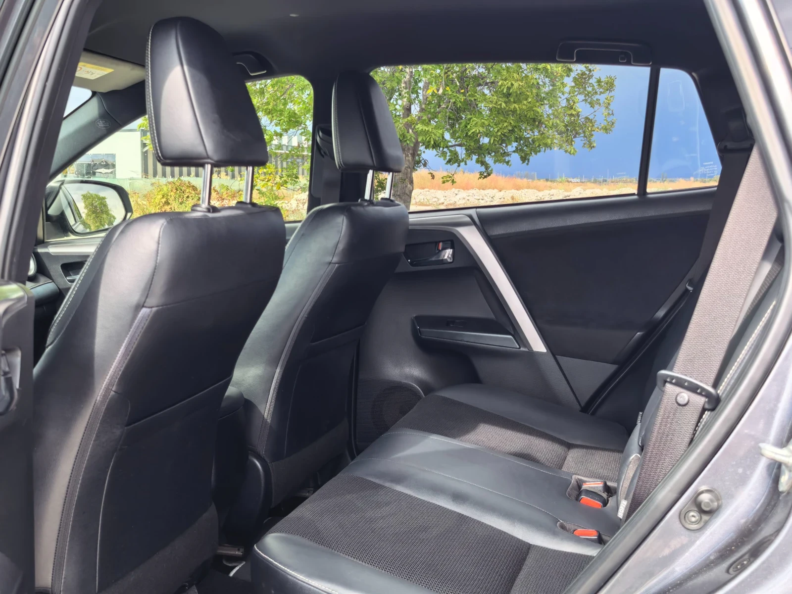 Toyota Rav4 2.5 ������ 197  �.�. 4�4! 143 000 ��! ��� �����! | Mobile.bg � ����������� 12