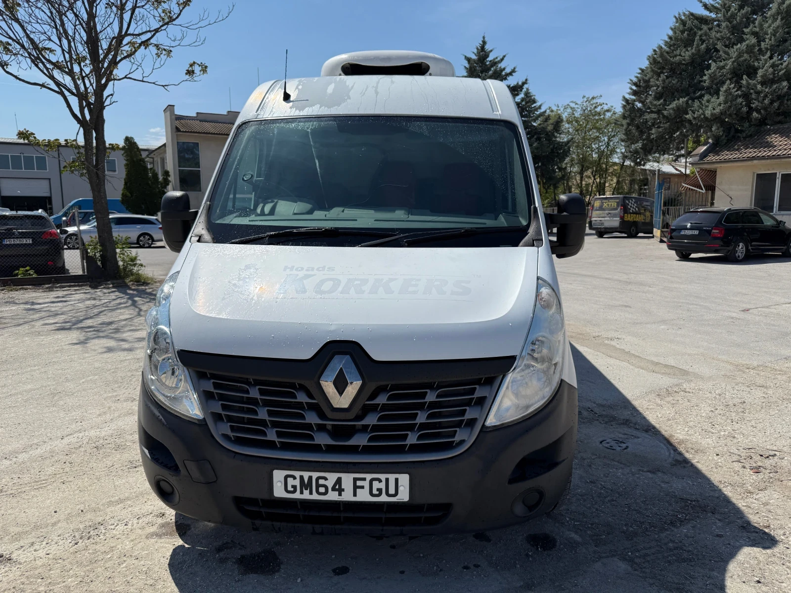 Renault Master 2.2 дизел хладилен, снимка 5 - Бусове и автобуси - 54427763