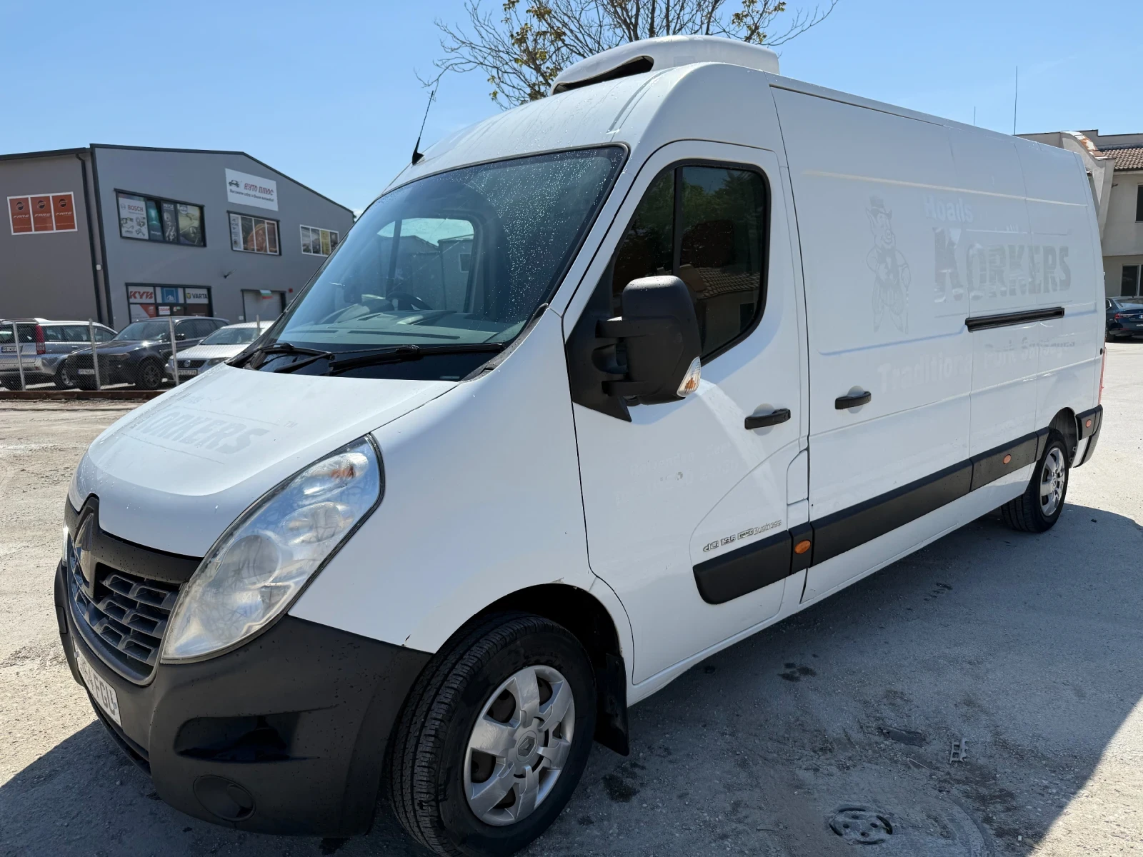 Renault Master 2.2 дизел хладилен, снимка 4 - Бусове и автобуси - 54427763