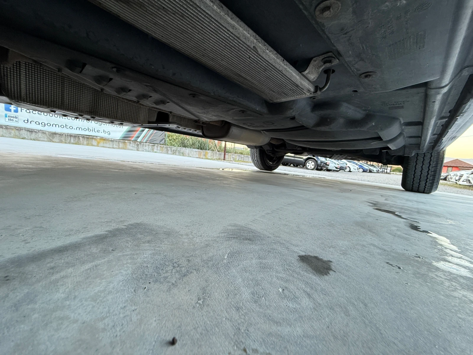 VW Transporter 2.5TDi, Климатик, * БЕЗ РЪЖДИ* Уникат!, снимка 14 - Бусове и автобуси - 55730244