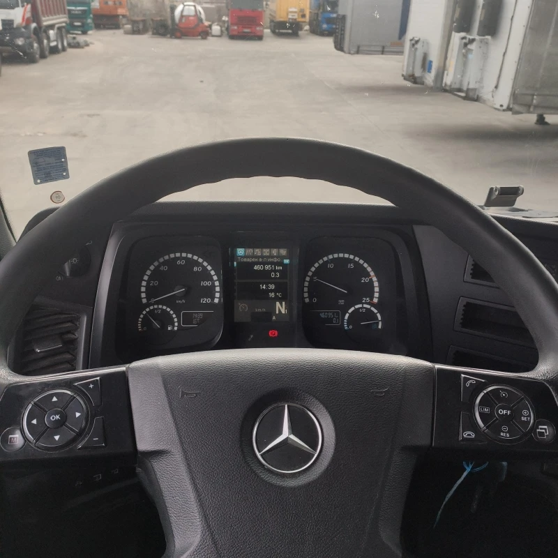 Mercedes-Benz Arocs, снимка 8 - Камиони - 48619748