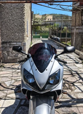 ����� �� �������� �� Honda Cbr 600 F4i