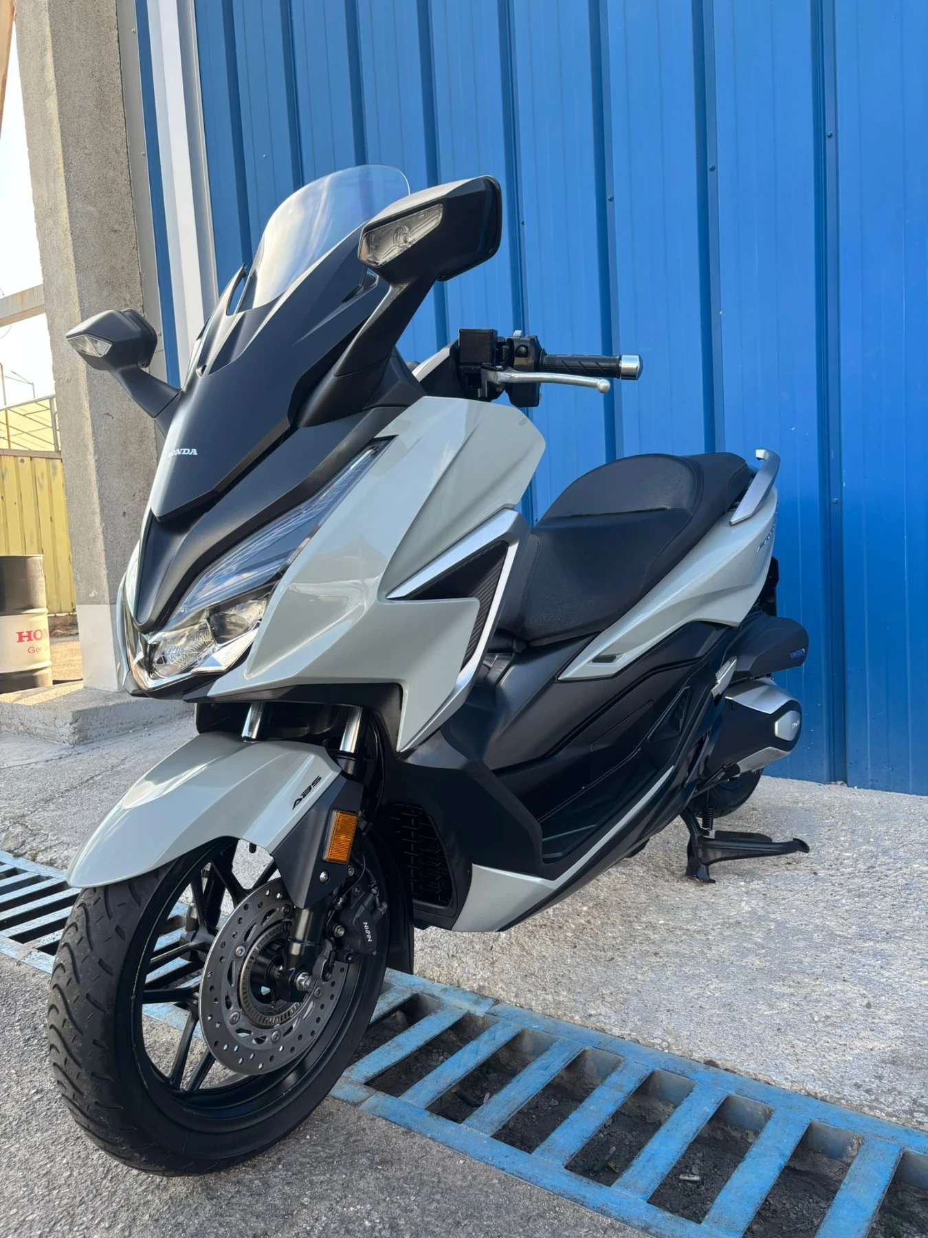 Honda Forza 350i ABS TC - изображение 3