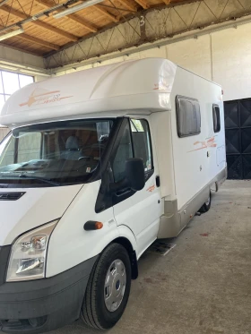 Кемпер Ford Rimor Katamarano, снимка 7