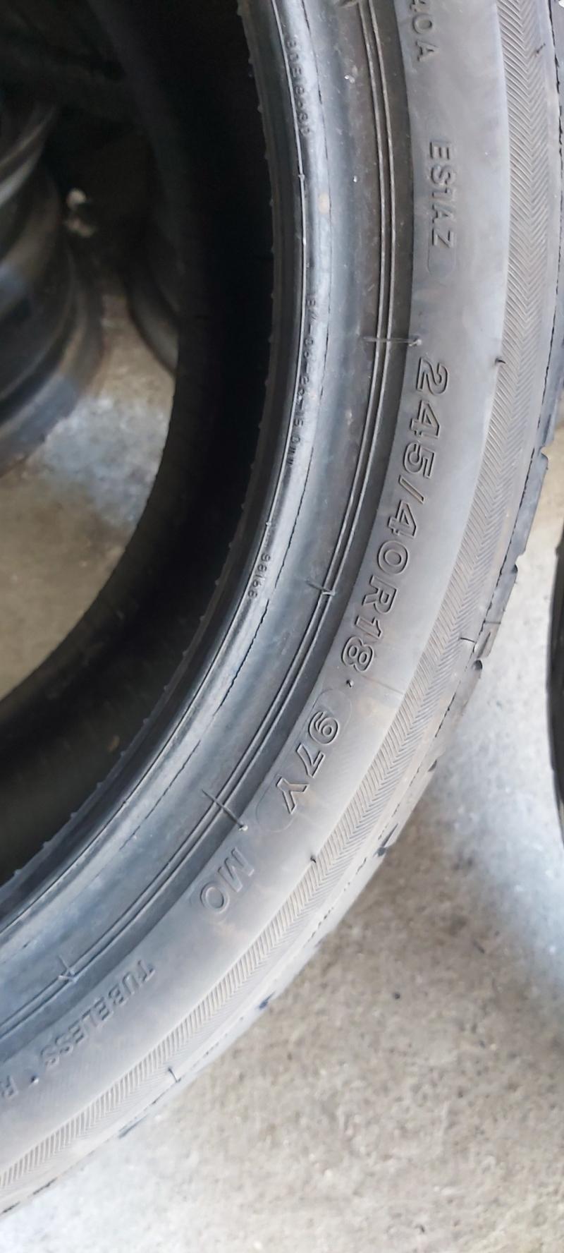 Гуми Летни 245/40R18, снимка 8 - Гуми и джанти - 33538904