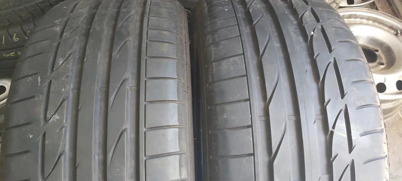 Гуми Летни 245/40R18, снимка 1 - Гуми и джанти - 33538904