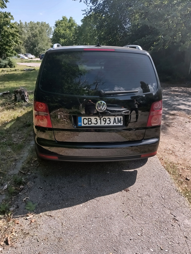VW Touran, снимка 11 - Автомобили и джипове - 46160986