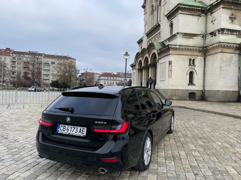 BMW 330 E* xDrive, снимка 4 - Автомобили и джипове - 48375775