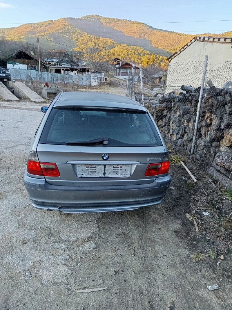 BMW 320, снимка 6 - Автомобили и джипове - 48380710